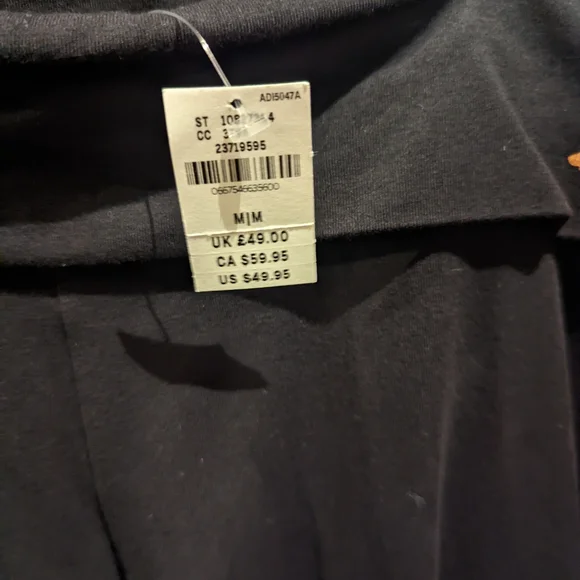 Victoria's Secret Black Leggings with Gold Accents - Picture 2 of 4